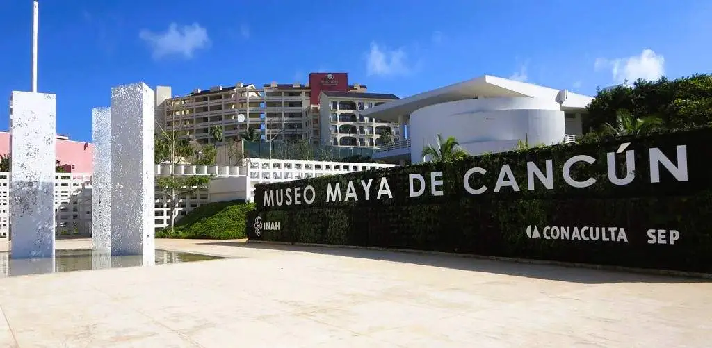 Museo Maya de Cancun