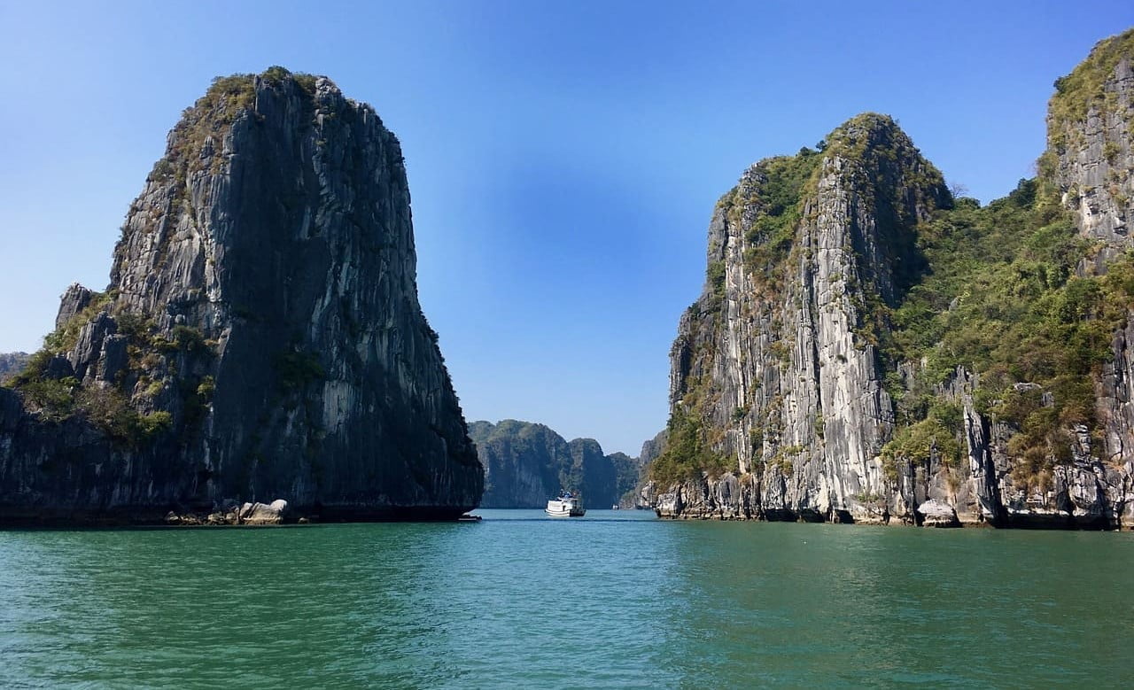 Halong Bay: 24 best things to do and see