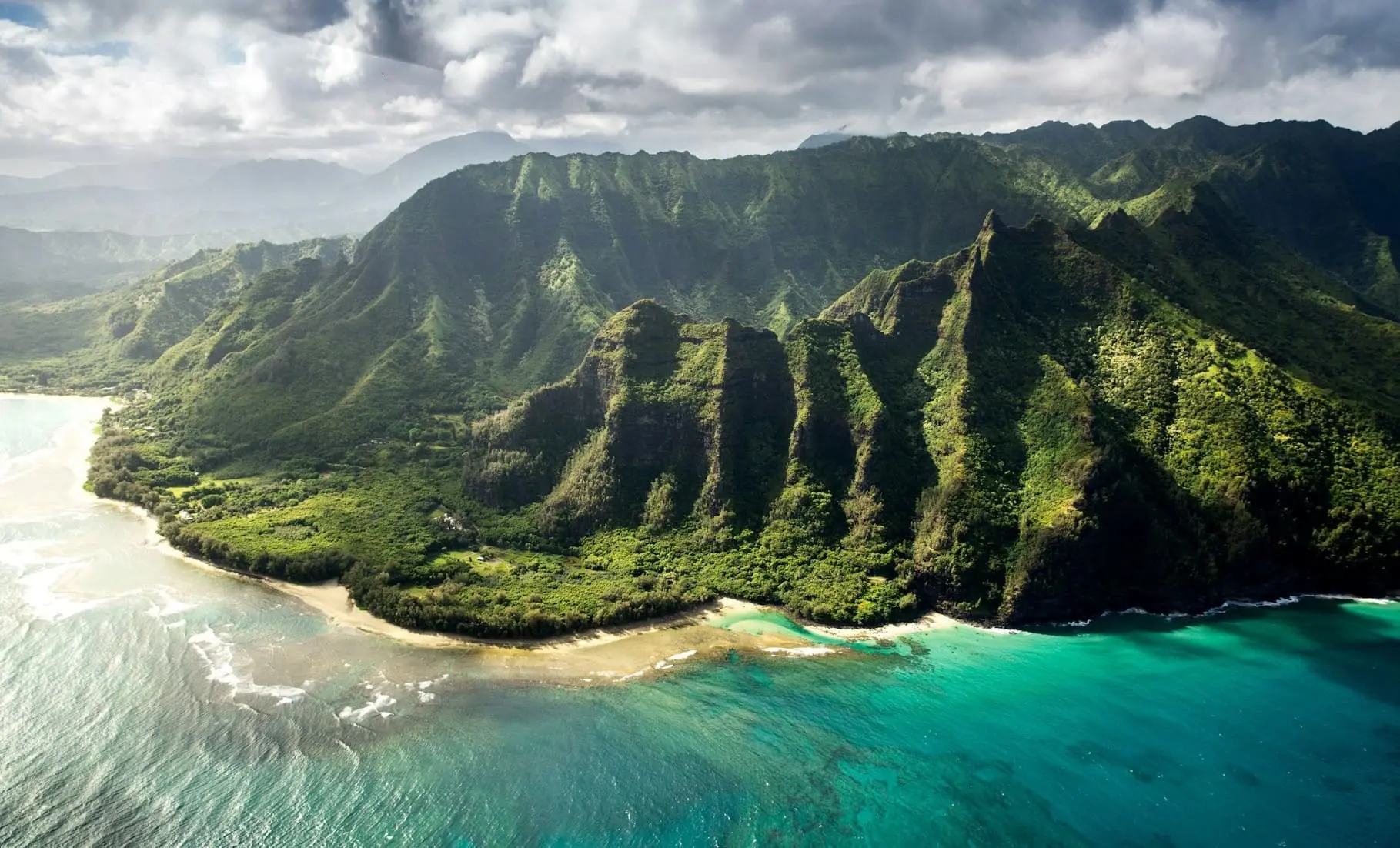Hawaii Travel Tips for Senior Travelers in 2024