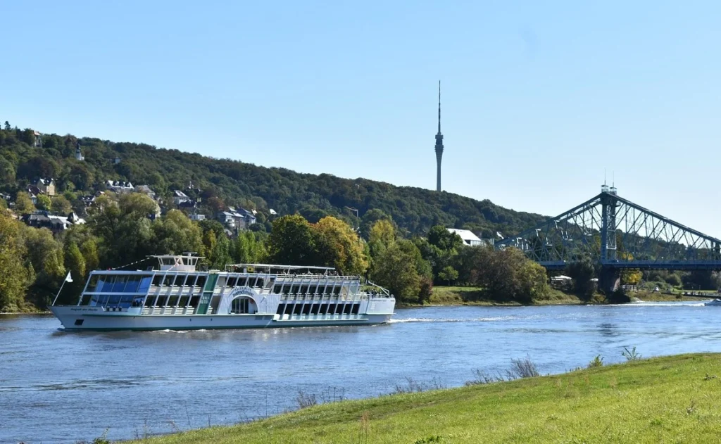 River cruises.Seniors
