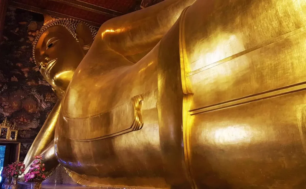 wat pho temple of the reclining buddha