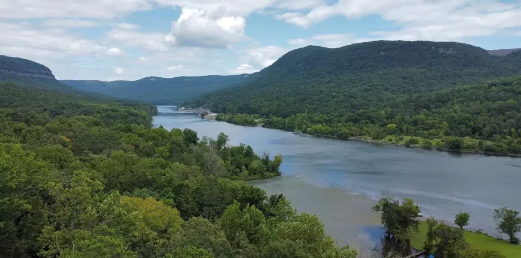 Tennessee River