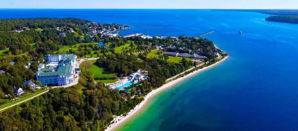 Step back in time on Mackinac Island—a popular stop on many Great Lakes cruises.