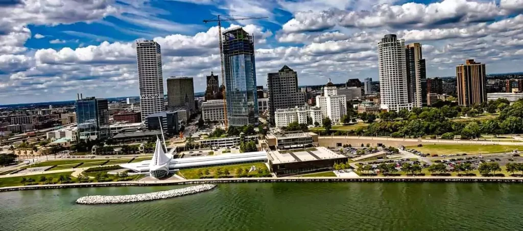 Milwaukee, Wisconsin Where the spirit of the Midwest meets the shores of Lake Michigan