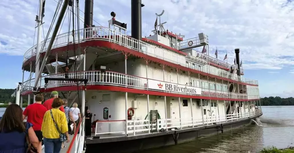 BB Riverboats